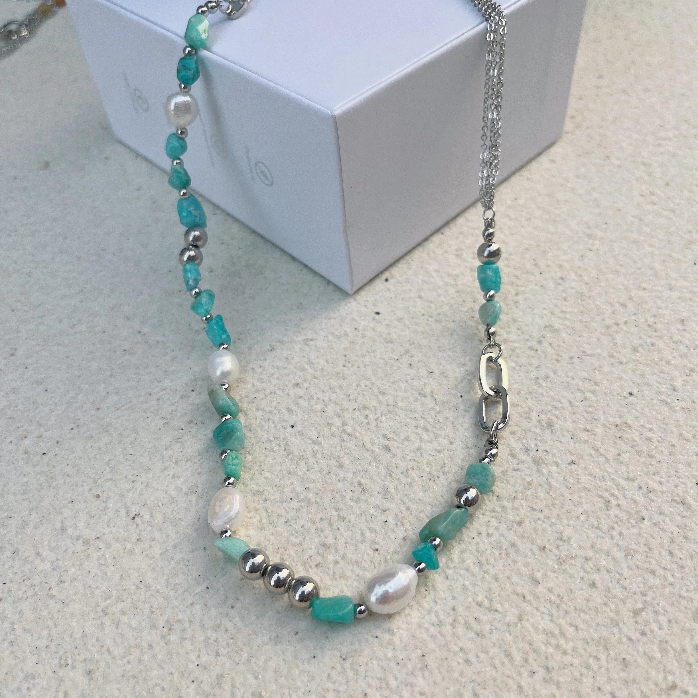 Natural Blue Crystal Freshwater Pearl Zinc Alloy Necklace