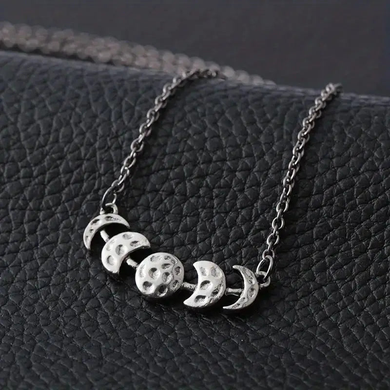 Vintage Inspired Witch Full Moon Crescent Zinc Alloy Necklace