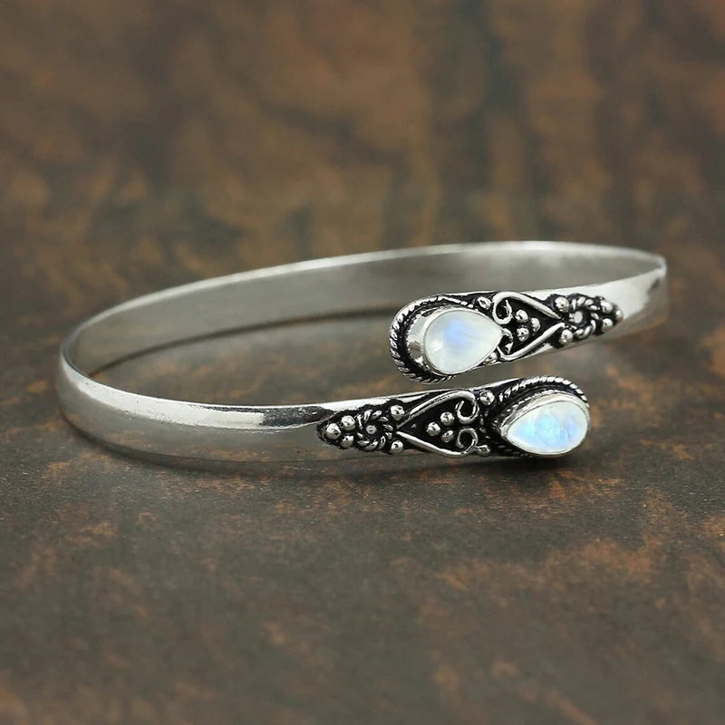 Adjustable Zinc Alloy Flower Detail Bracelet with Stone - Antique Inspired, Elegant, Boho