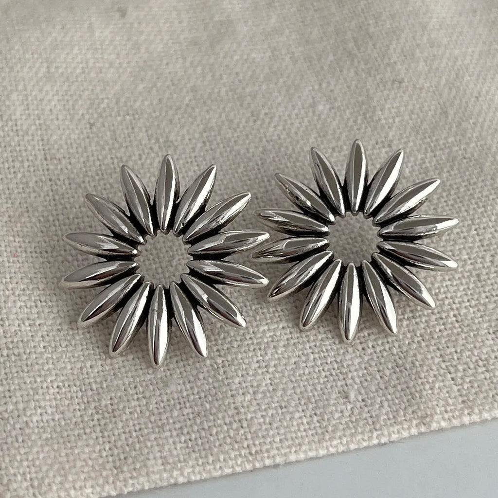 925 Sterling Silver Flower Stud Earrings
