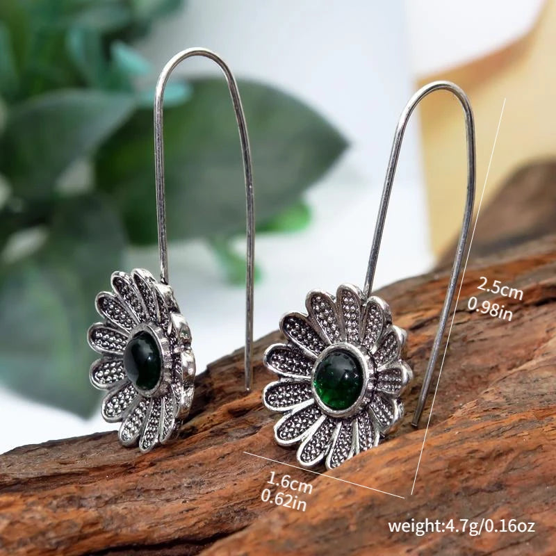 Vintage Inspired Green Flower Alloy Earrings