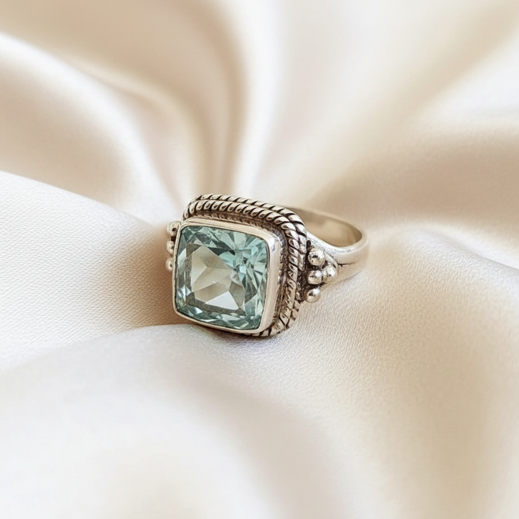 Vintage Inspired Zink Alloy Ring with Large Zircon Stone