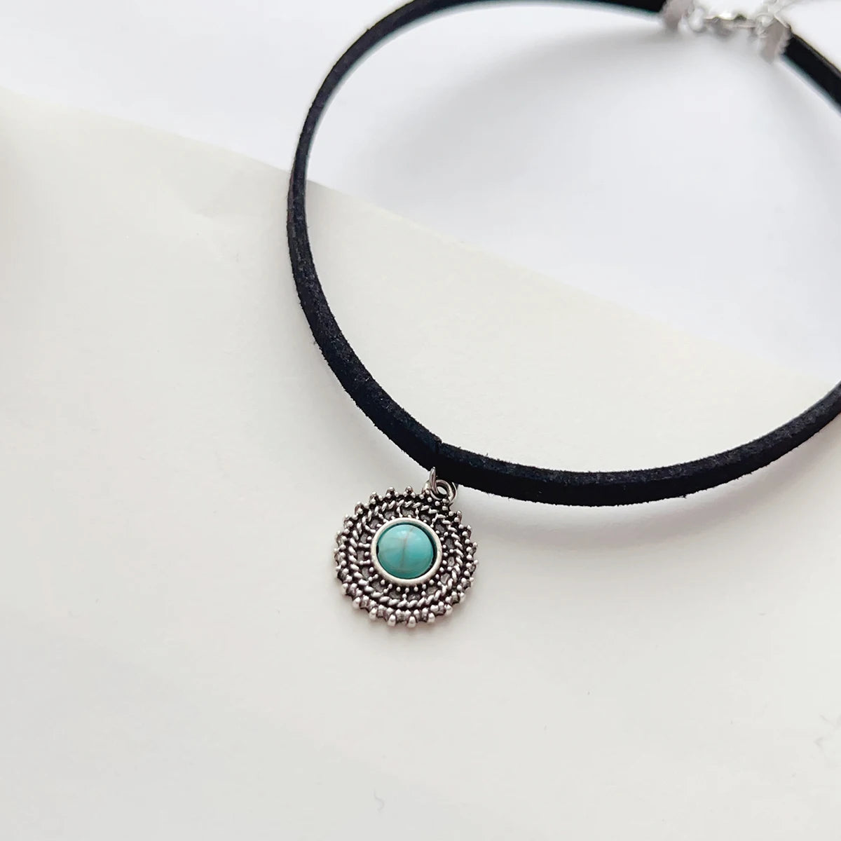 Boho Vamp Style Rope Choker Silver Plated Zinc Alloy Turquoise Pendant