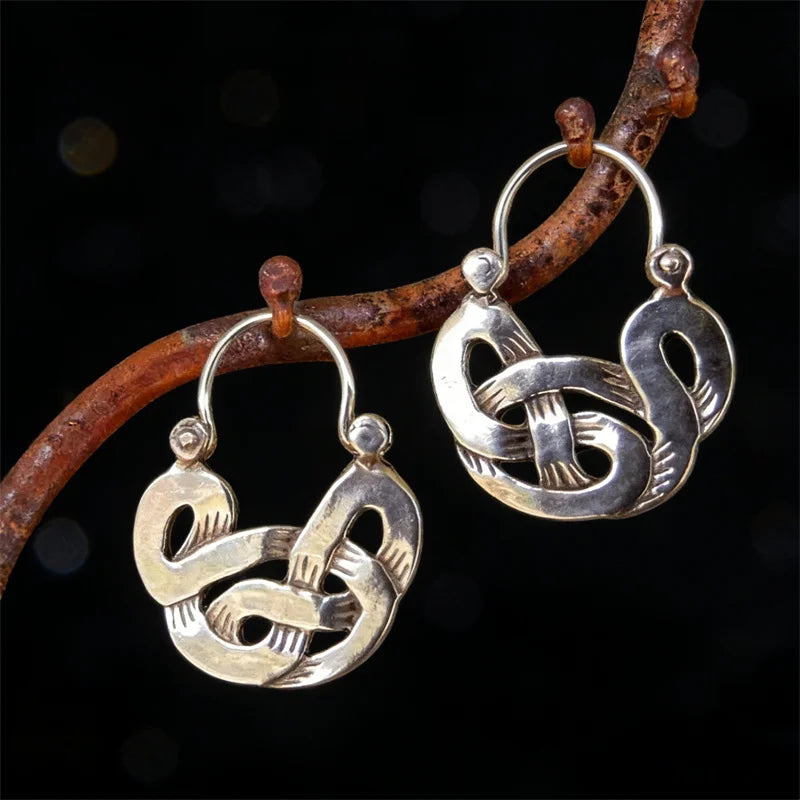 Zinc Alloy Distortion Hoop Earrings