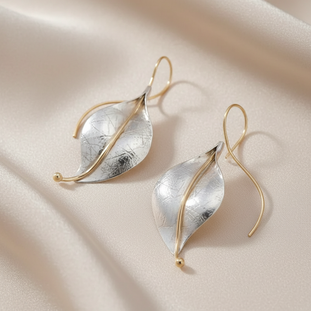 Retro Metal Foliage Two-Tone Geometric Leaf Alloy Earrings