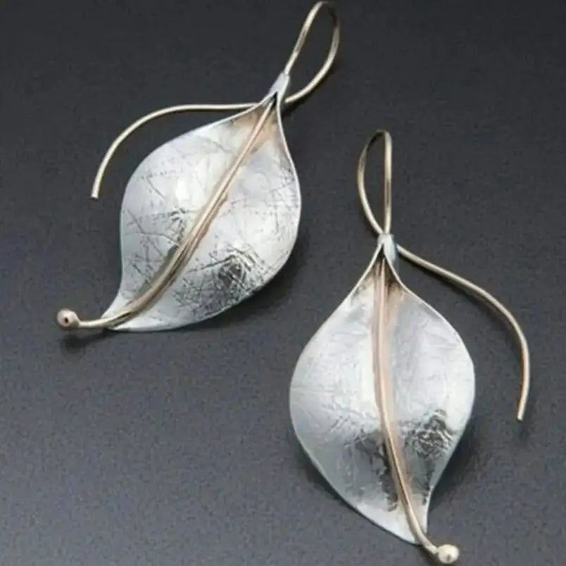 Retro Metal Foliage Two-Tone Geometric Leaf Alloy Earrings