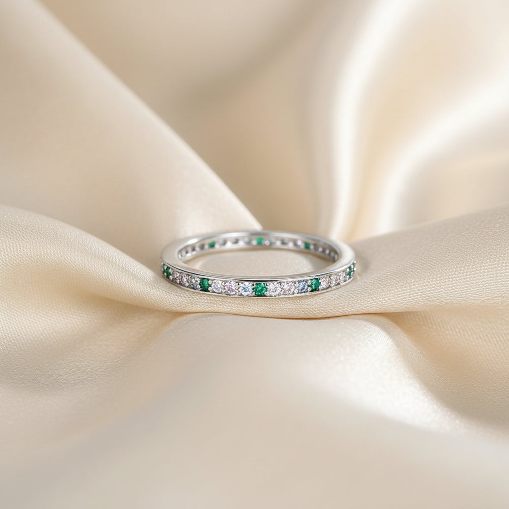 Minimalist Stackable Ring in Zinc Alloy with Zircon Stones