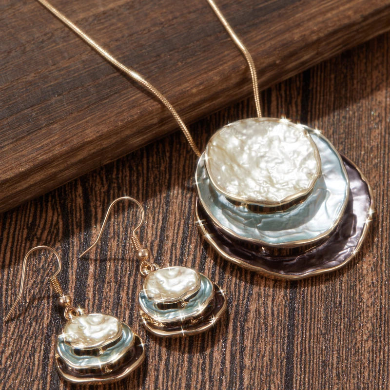 Seashell Inspired 3 Shade Unusual Alloy Earrings & Necklace