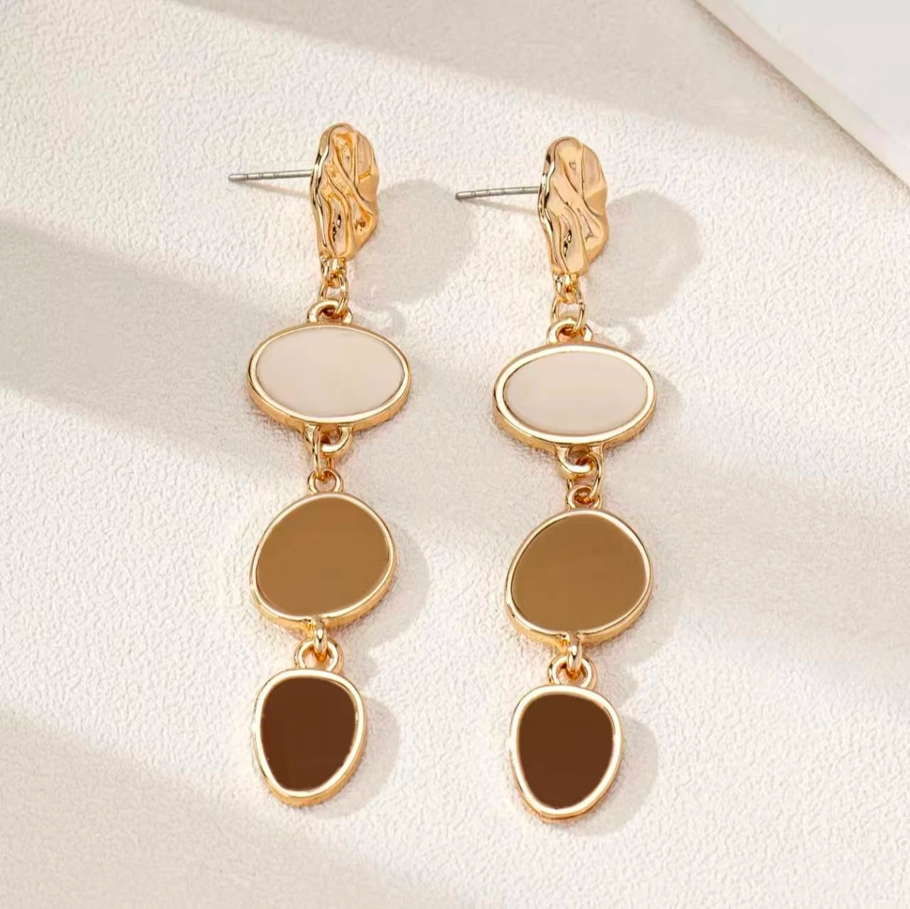 KC Gold Plated Alloy Oil-Drip Elegant Stud Earrings