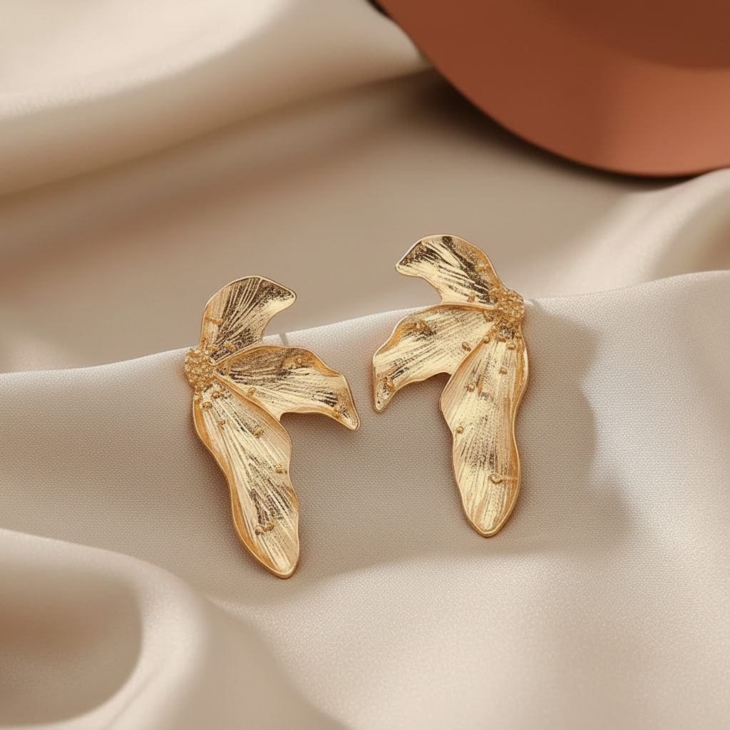 Exaggerated Bold Geometric Leaf Stud Alloy Earrings