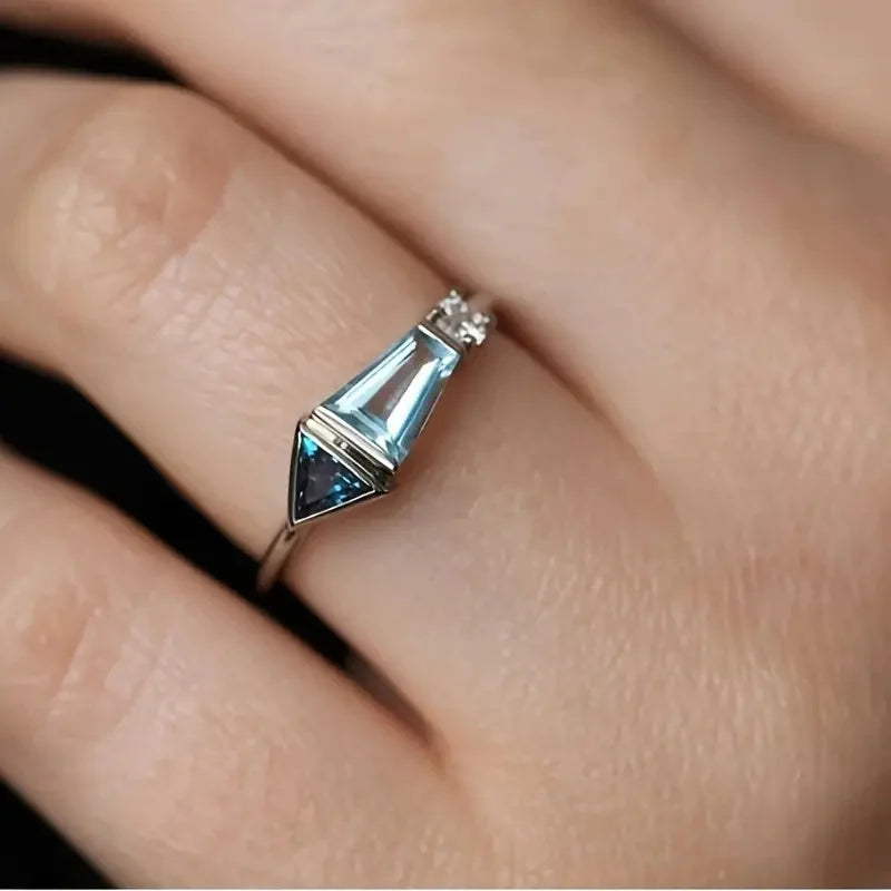 Ocean Blue Geometric Zirconia Zinc Alloy Band Ring - Elegant, Romantic, Unique