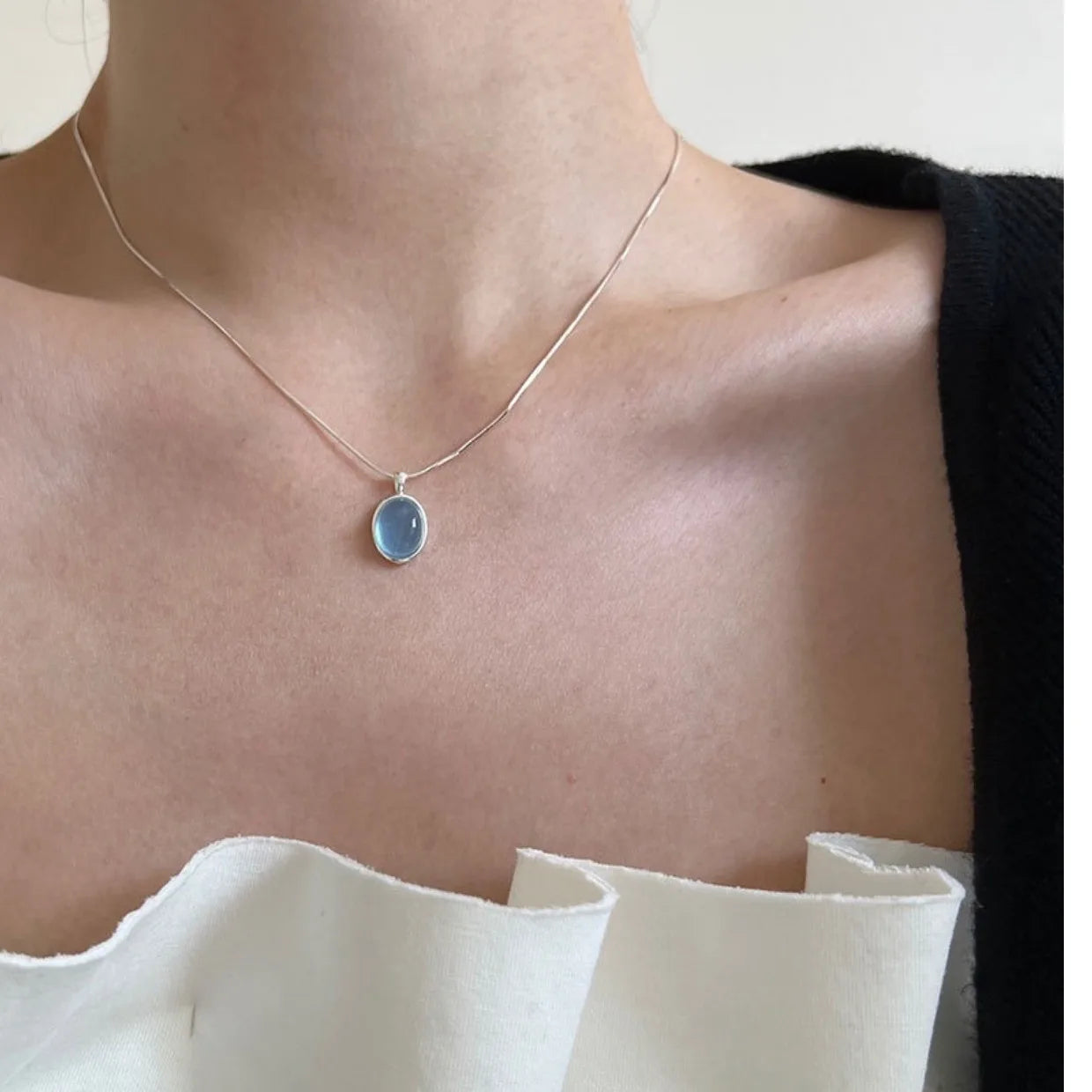 925 Sterling Silver Blue Moonlight Stone Pendant Necklace